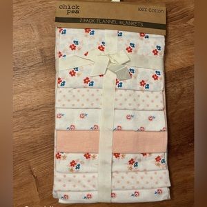 Brand New Fleece Swaddle set